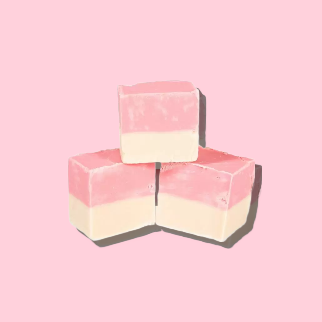 Vegan strawberry fudge