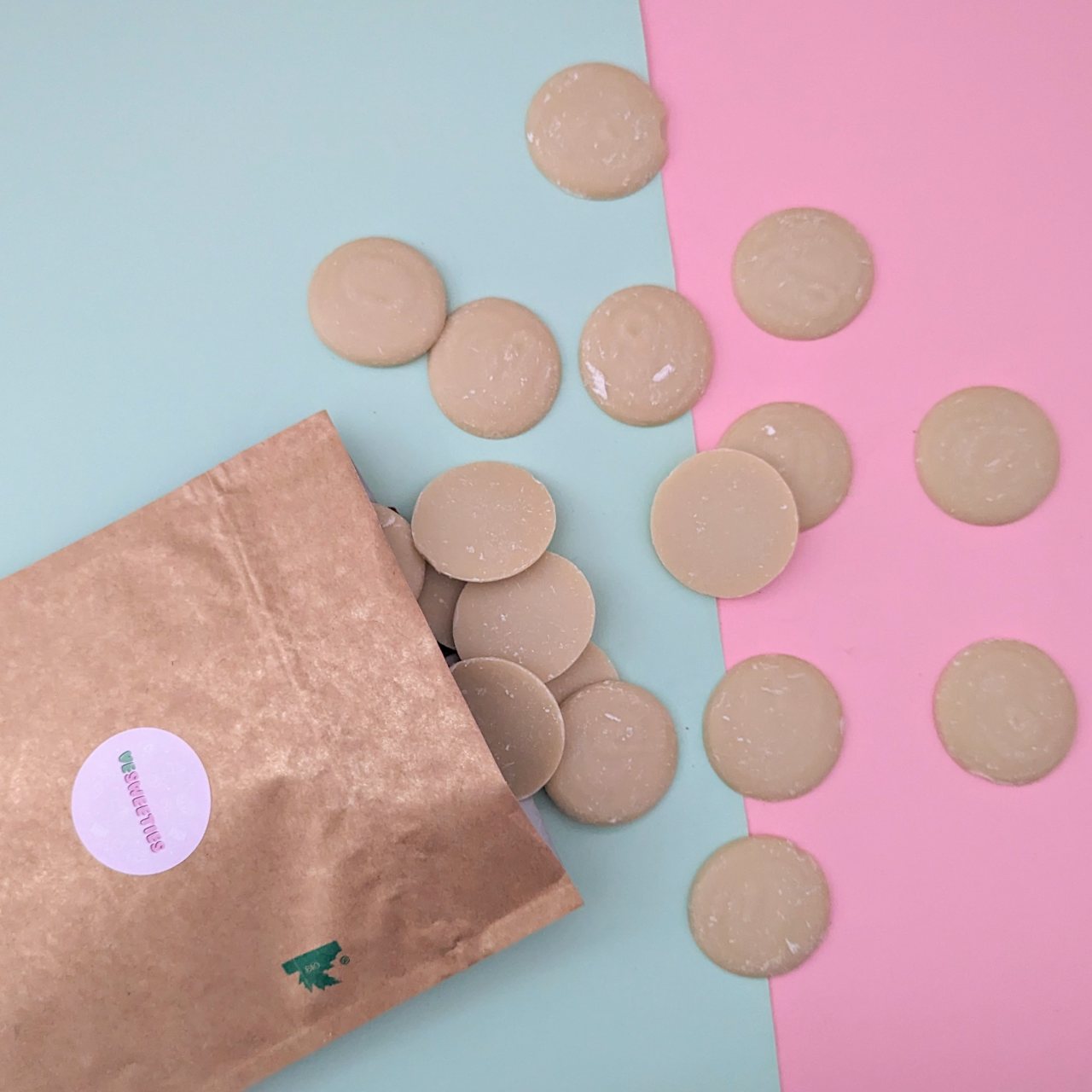 Vegan bulk white chocolate buttons