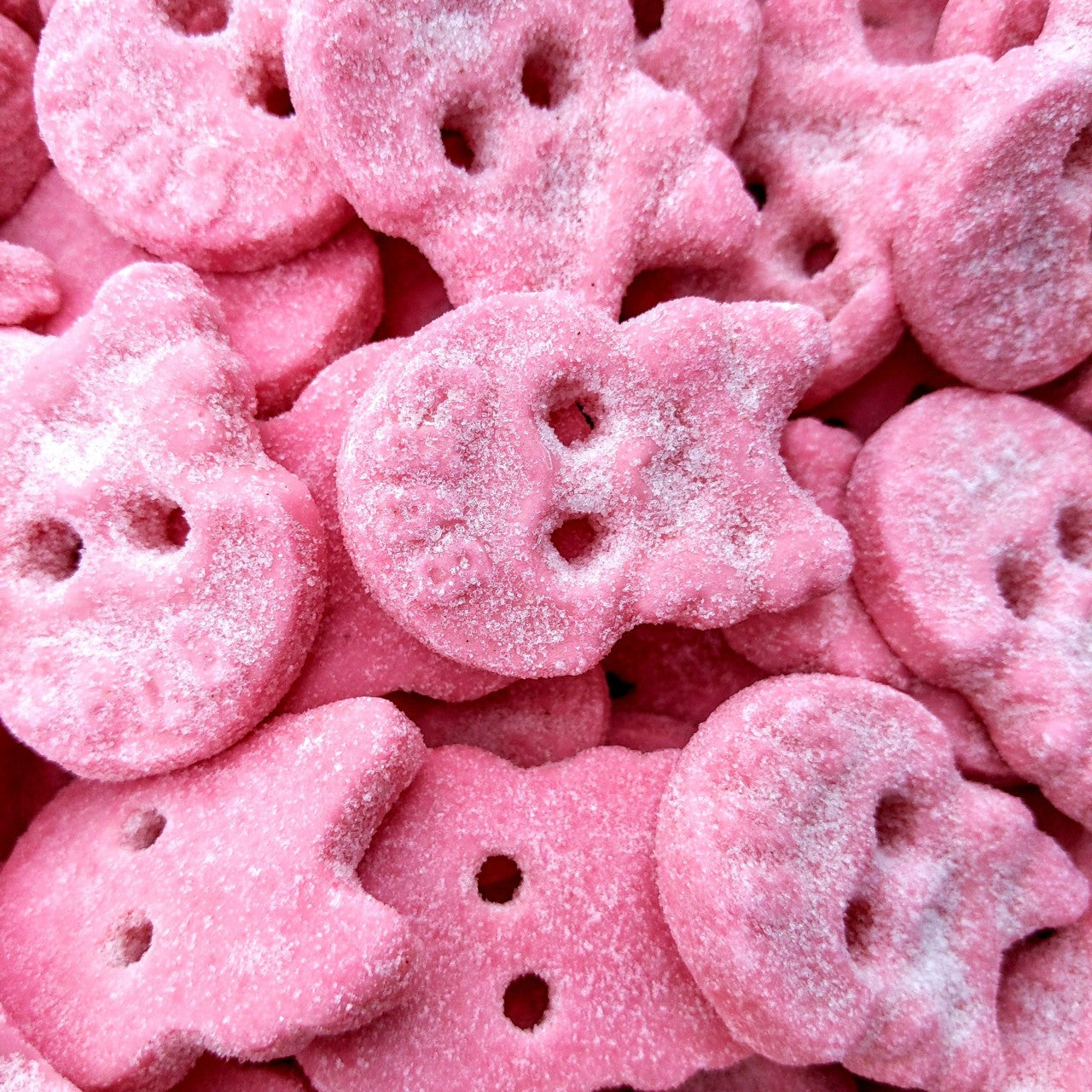 vegan sweets bubs raspberry skulls